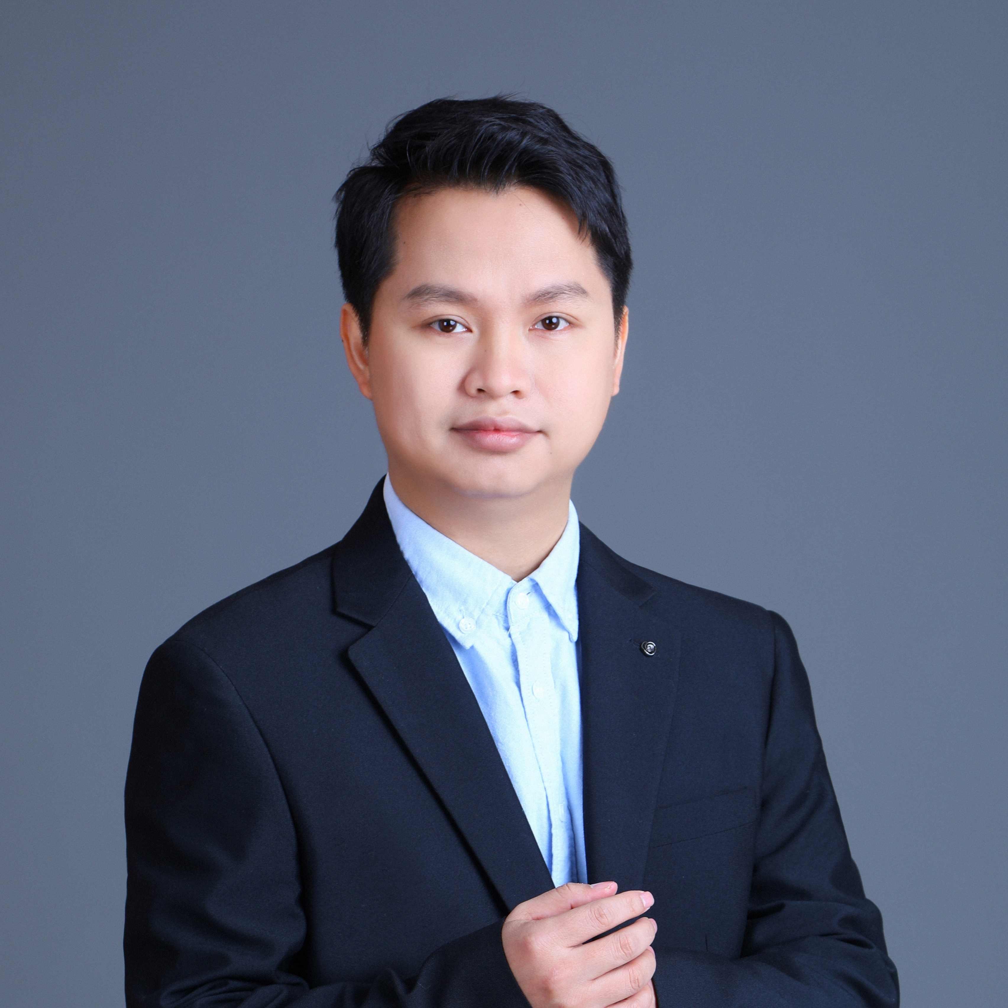 黄文炳