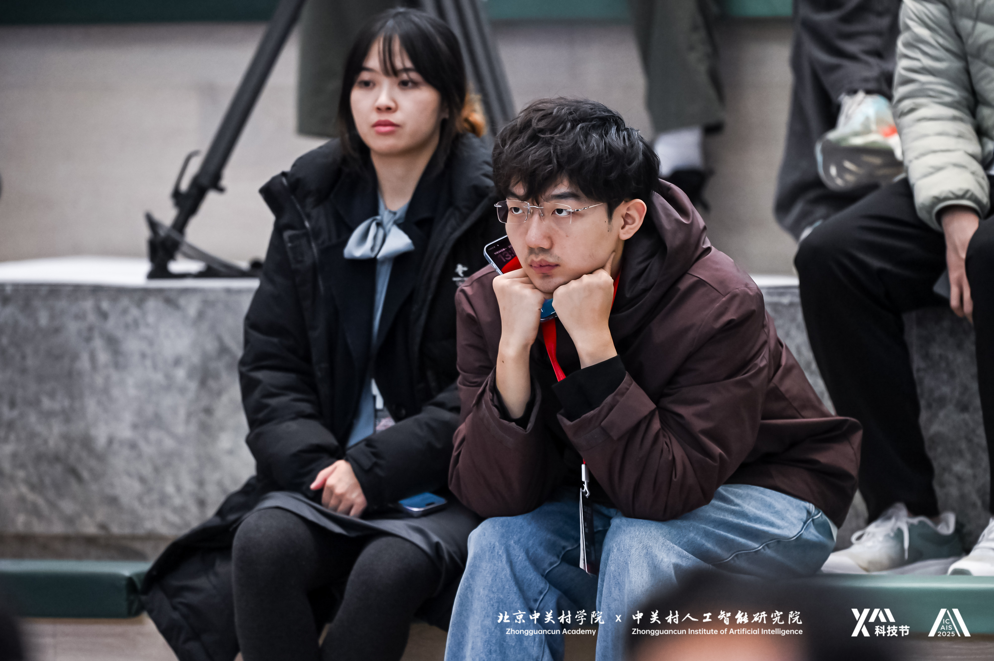 学生听1.jpg